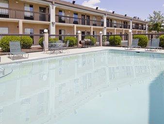 למברטון Rodeway Inn מראה חיצוני תמונה